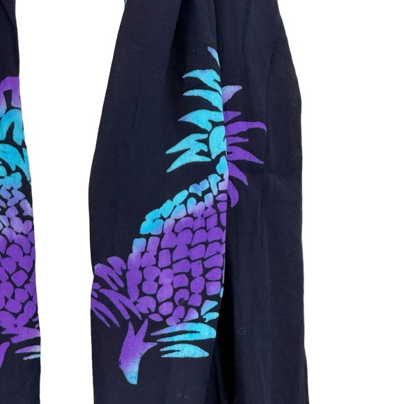 *Beachcombers International 100% Rayon Scarf w Batik Pineapple Print - Picture 4 of 8